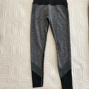 Beyond Yoga Leggings / Athletic Pants